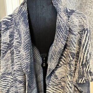 Chico’s Blue & White Sweater Cardigan/Wrap